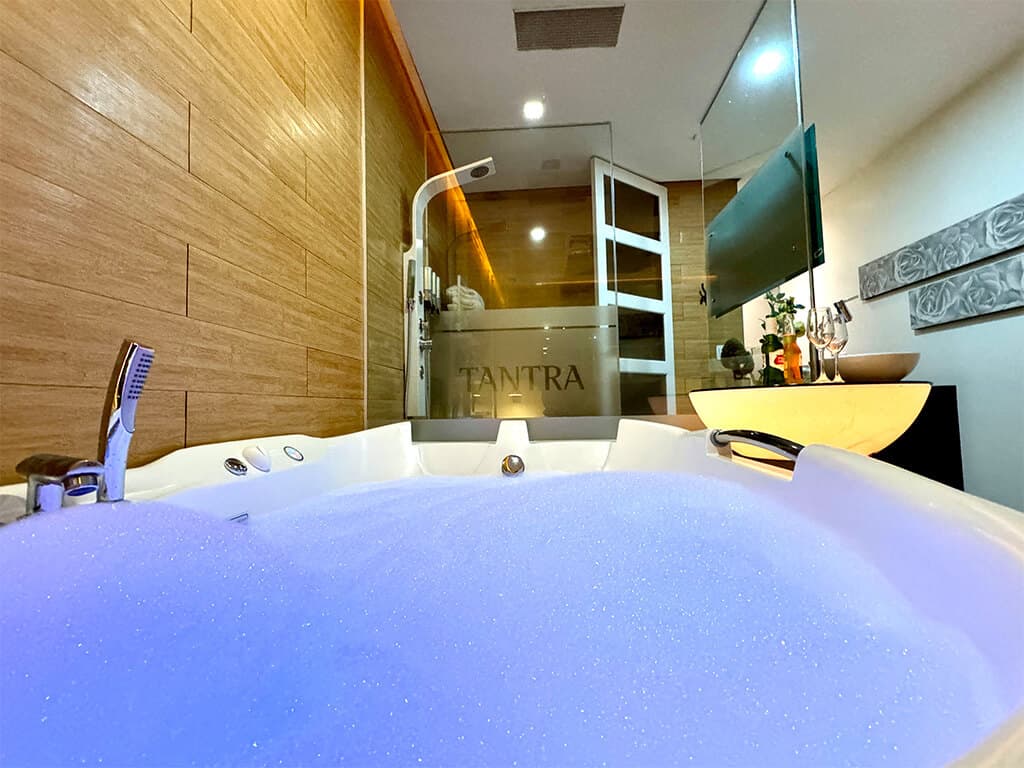 FUEGO JACUZZI 2
