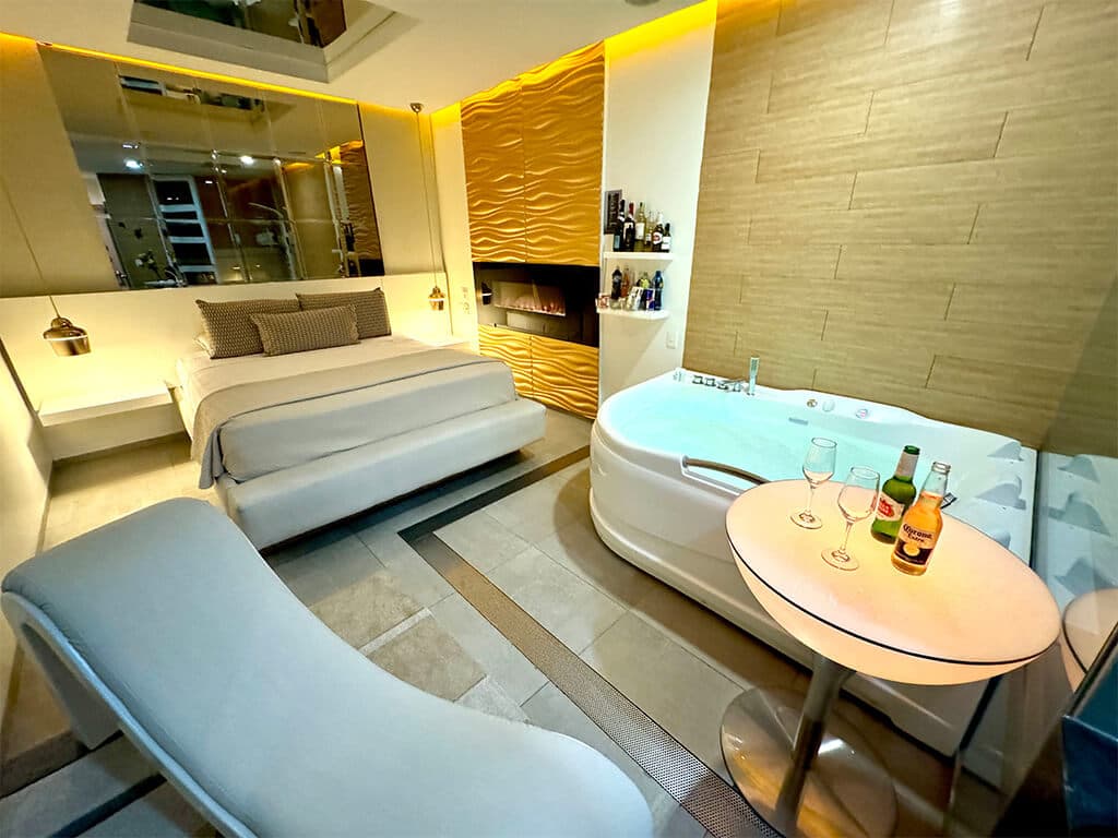 FUEGO JACUZZI 3